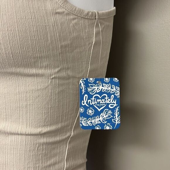 Free People Beige Last Rose Stretch Spaghetti Strap V-Neck Bodysuit- XS-NEW - Picture 6 of 11